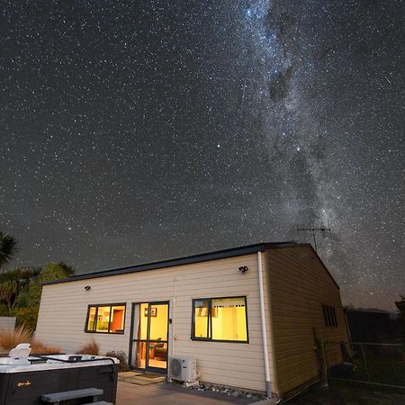 Kepler Mountain View Villa Manapouri Exterior photo